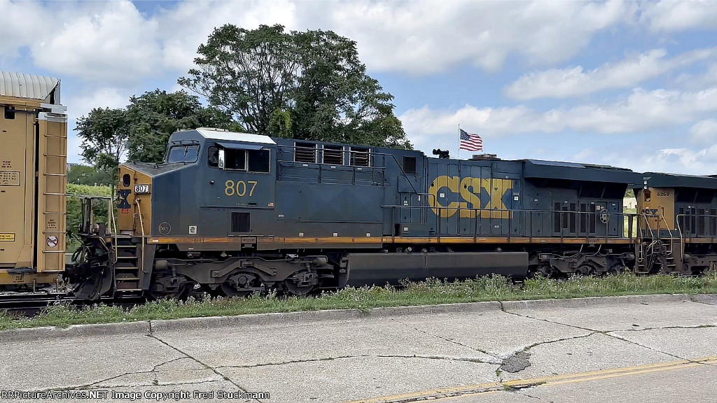 CSX 807